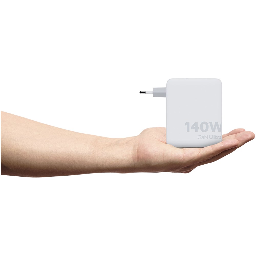 Xtorm XVC2140 GaN Ultra 140 W Reiseladegerät mit 240 W USB-C PD-Kabel